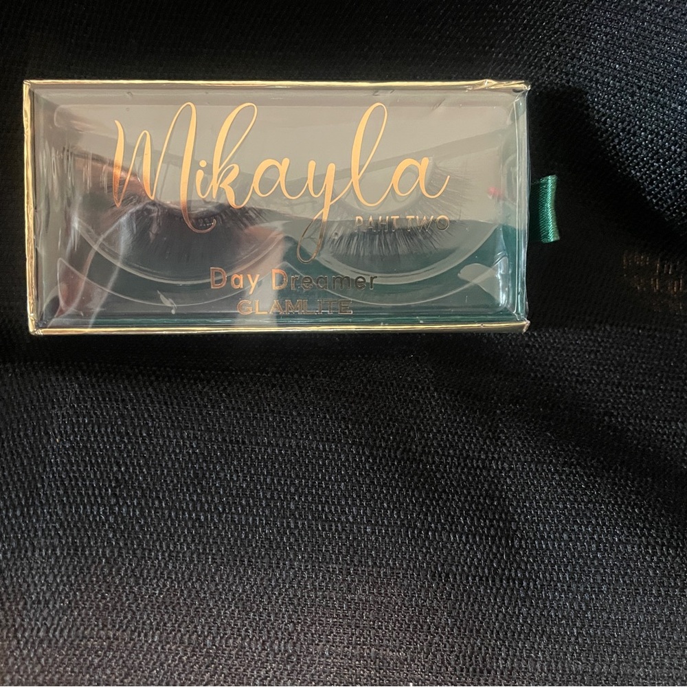 Glamlite Mikayla part two fake eyelashes new in box